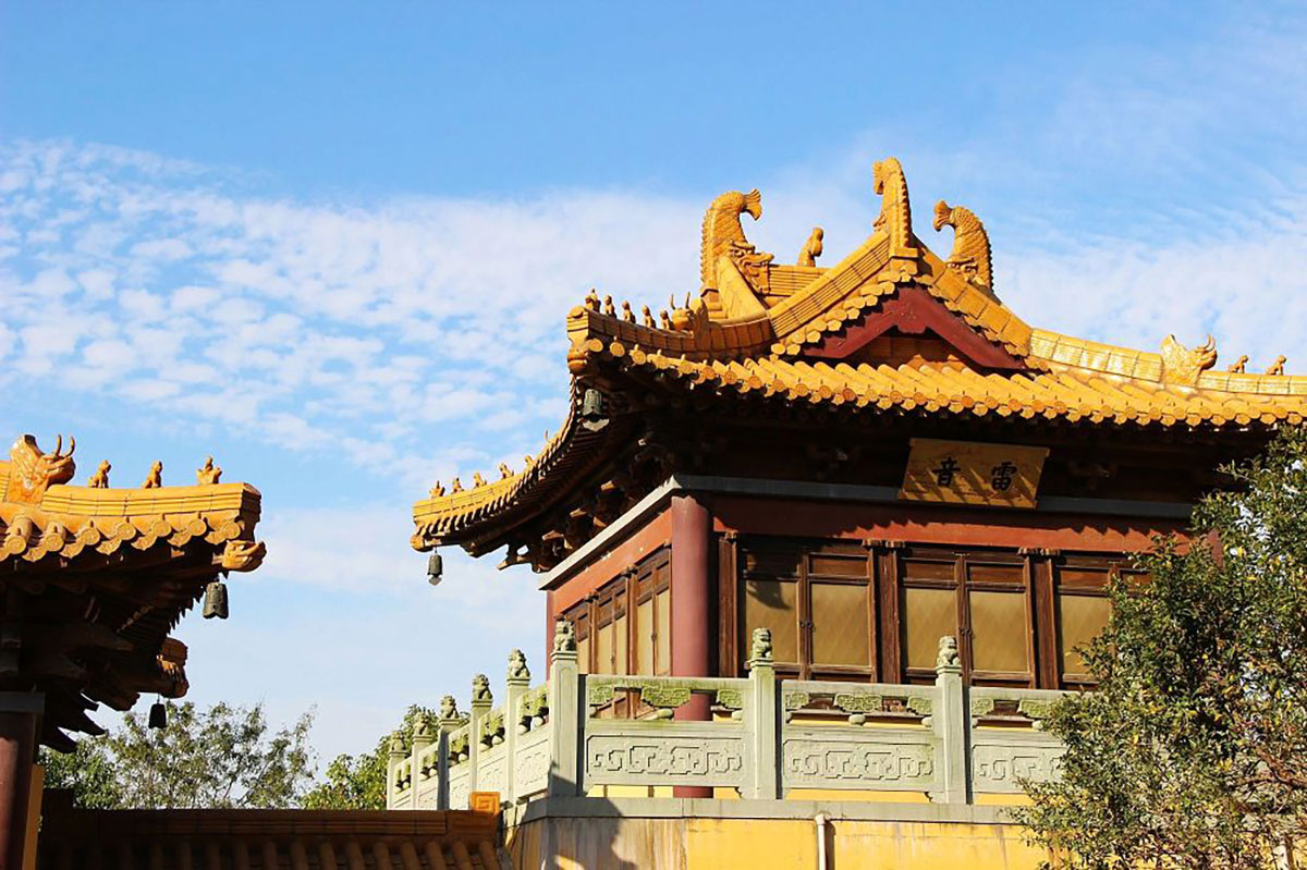 Dinglin Temple on Fang Mountain