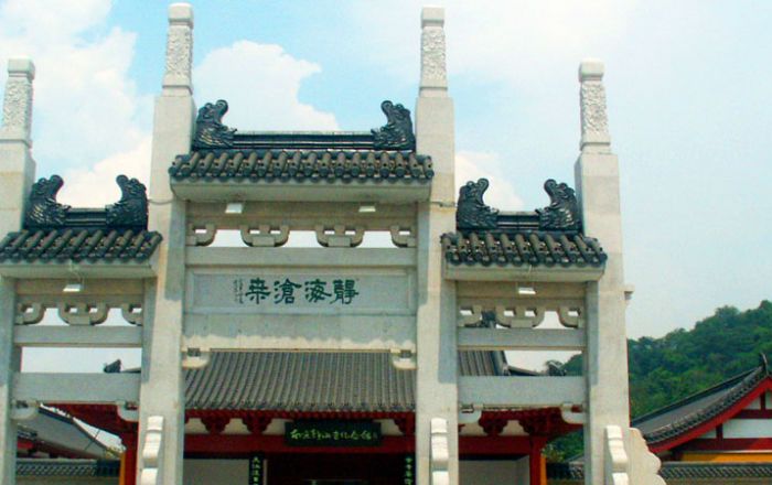 Jinghai Temple