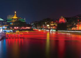 Qinhuai River at Night