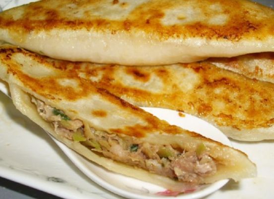 Pan-fried beef dumpling